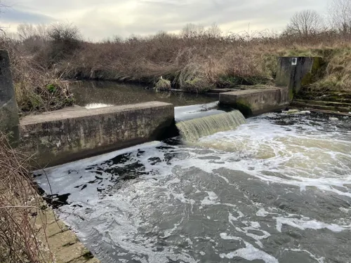Alt Weir